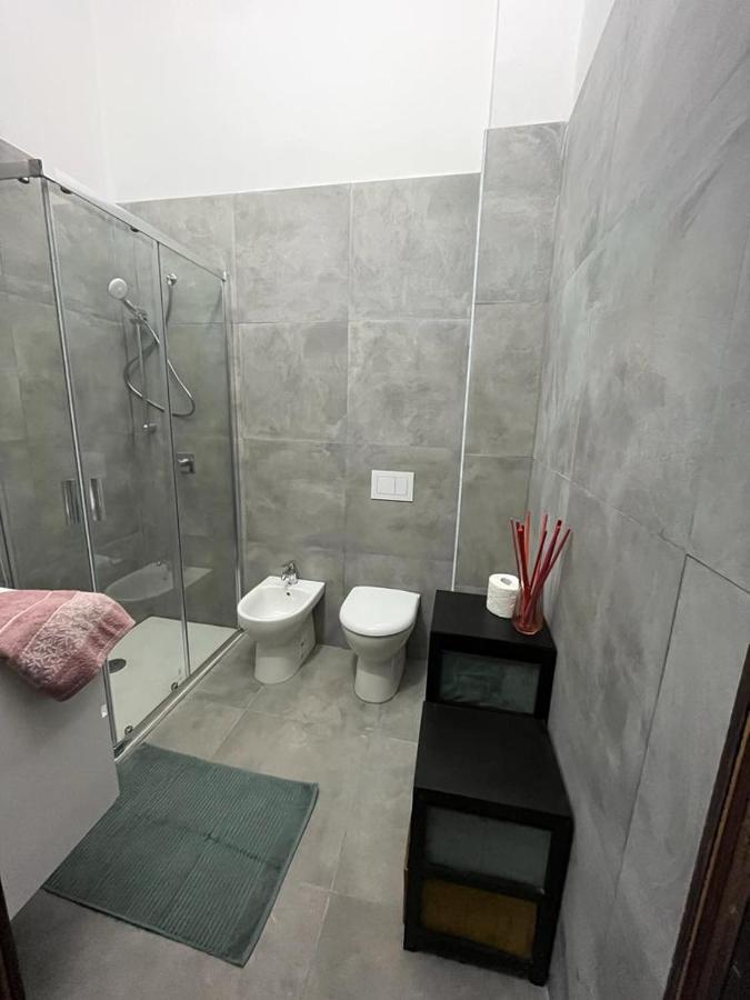 Valbrona Appartamento Timeless Con Piscina E Tennis المظهر الخارجي الصورة