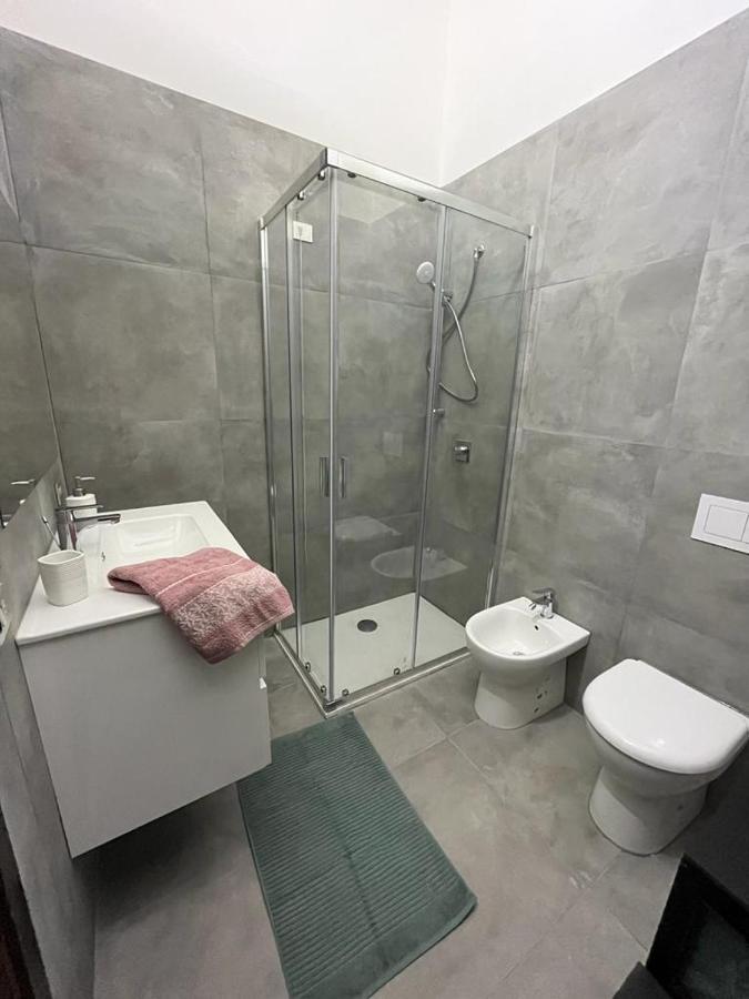 Valbrona Appartamento Timeless Con Piscina E Tennis المظهر الخارجي الصورة